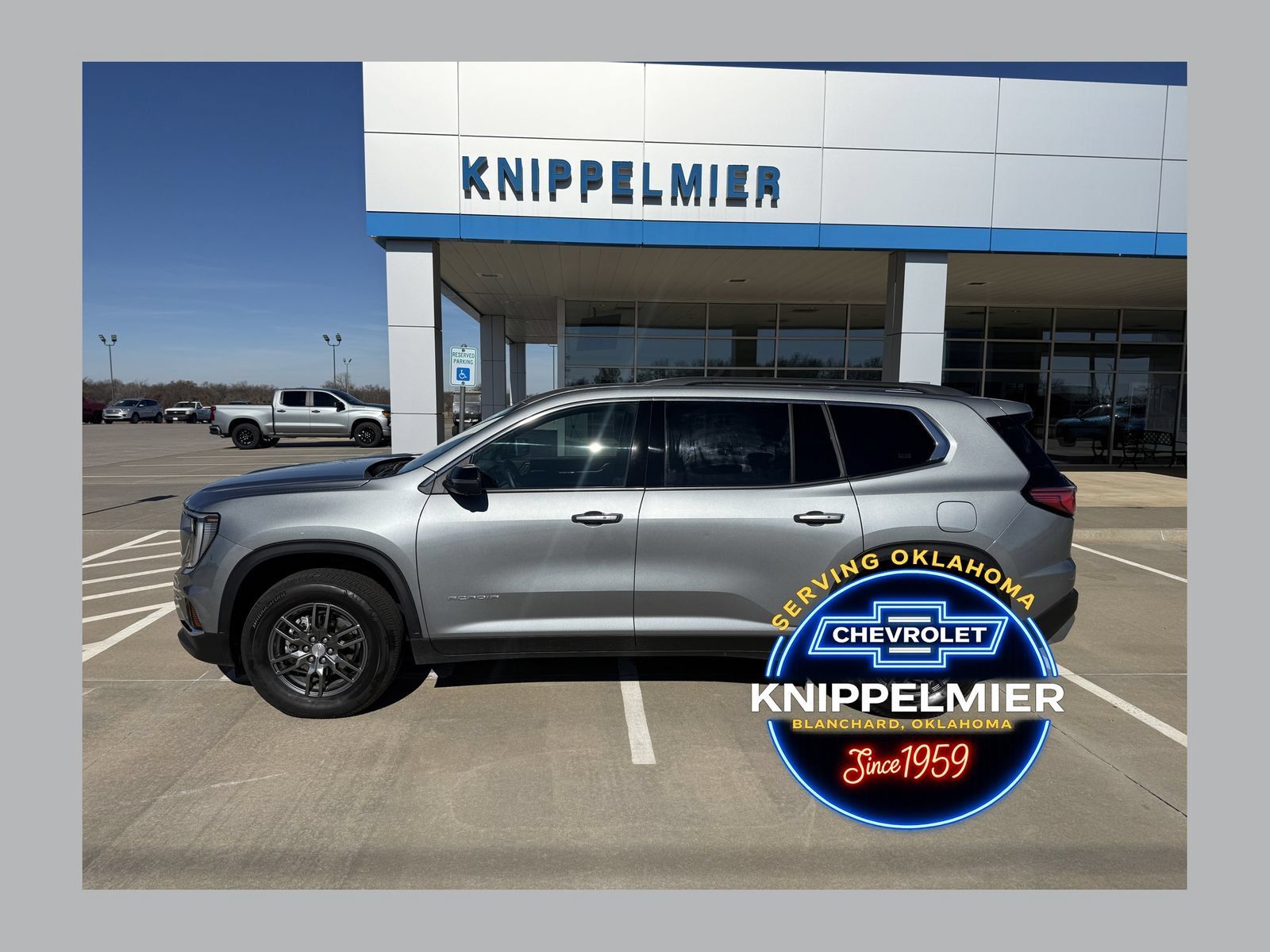 Used 2025 GMC Acadia Elevation FWD image 1