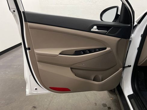Used 2020 Hyundai Tucson Limited FWD image 12