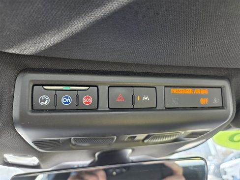 Certified 2025 Chevrolet Corvette Stingray Convertible w/ 1LT image 34