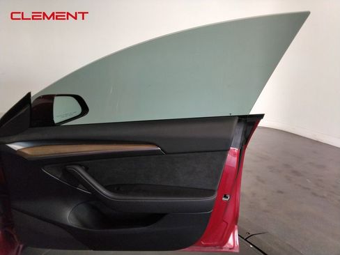 Used 2023 Tesla Model 3 Standard Range image 32