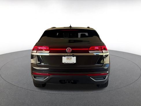 Used 2026 Volkswagen Atlas Cross Sport SE FWD image 11