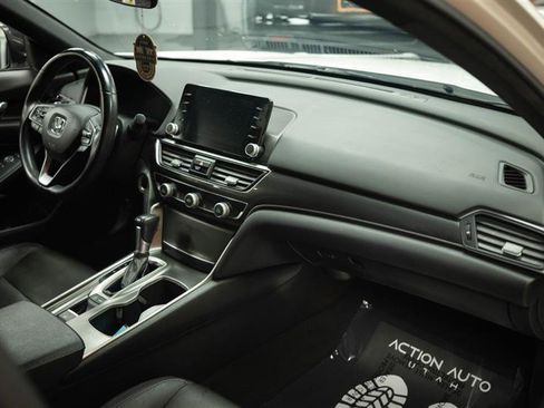 Used 2019 Honda Accord Sport image 14