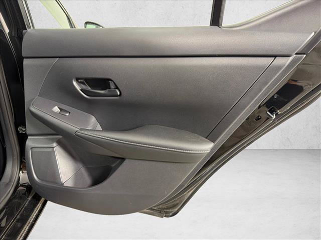 Used 2025 Nissan Sentra SV FWD image 16
