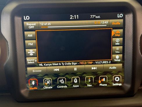 Used 2023 Jeep Wrangler Unlimited w/ Cold Weather Group AWD/4WD image 31