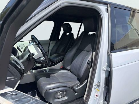 Used 2016 Land Rover Range Rover HSE AWD/4WD image 9