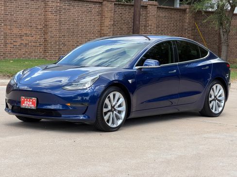 Used 2018 Tesla Model 3 RWD image 10