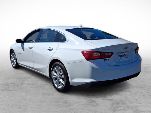 Used 2025 Chevrolet Malibu LT FWD image 3