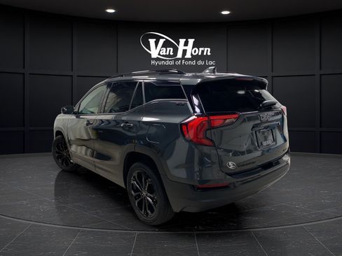 Used 2021 GMC Terrain SLE w/ Driver Convenience Package AWD/4WD image 5