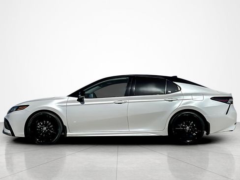 Used 2024 Toyota Camry XSE FWD image 2
