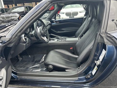 Used 2022 MAZDA MX-5 Miata RF Grand Touring image 11