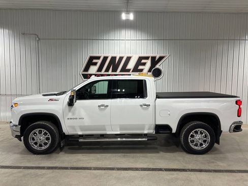 Used 2021 Chevrolet Silverado 2500 LTZ image 1