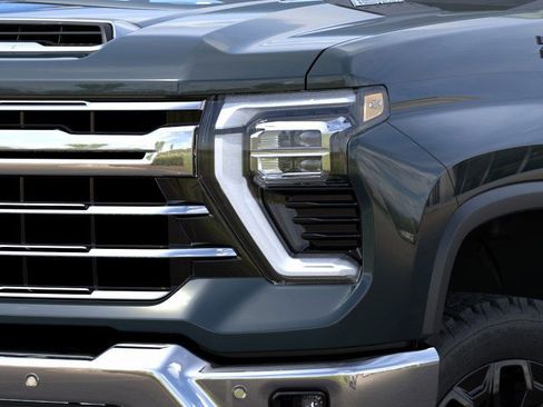 New 2026 Chevrolet Silverado 2500 LTZ w/ LTZ Convenience Package AWD/4WD image 10