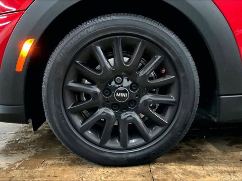 Used 2023 MINI Cooper 2-Door Hardtop w/ Signature Upholstery Package image 12