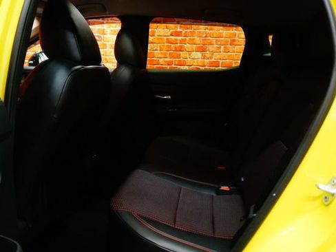 Used 2025 Nissan Kicks SR w/ Illumination Package AWD/4WD image 32