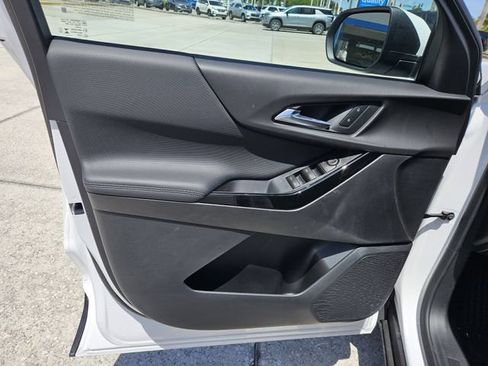 New 2026 Chevrolet Equinox LT w/ Safety and Technology Package FWD image 15