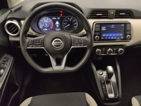 Used 2021 Nissan Versa SV image 22