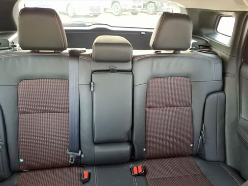 New 2025 Nissan Kicks SR image 11