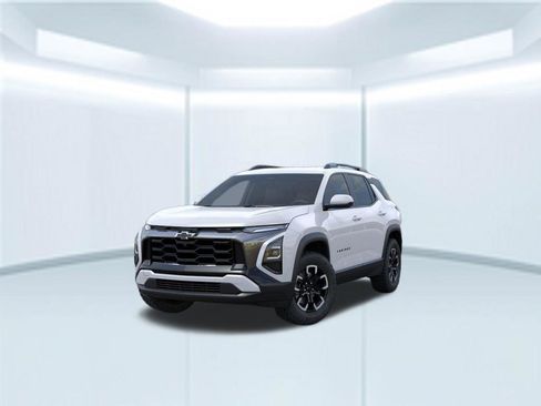 New 2026 Chevrolet Equinox ACTIV w/ Convenience Package III FWD image 4