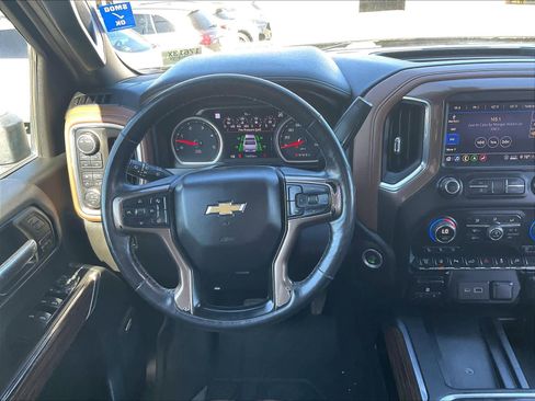 Used 2020 Chevrolet Silverado 2500 High Country w/ Z71 Off-Road Package image 8