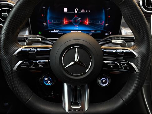 Used 2024 Mercedes-Benz GLC 43 AMG 4MATIC image 19