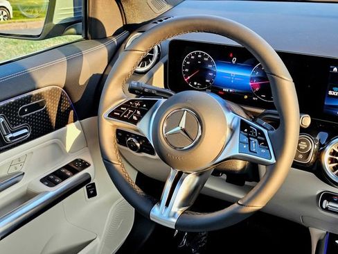 New 2026 Mercedes-Benz GLA 250 4MATIC image 30
