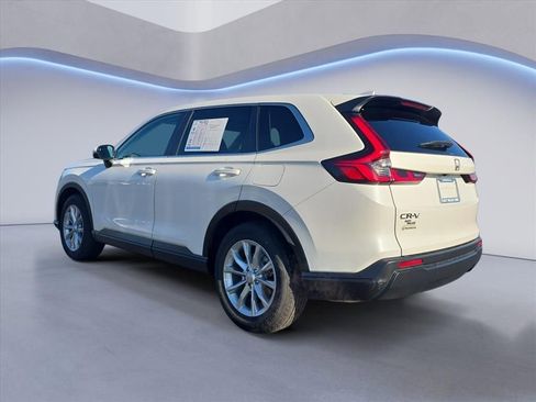 Used 2024 Honda CR-V EX image 3
