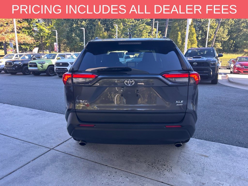 Used 2025 Toyota RAV4 XLE AWD/4WD image 6