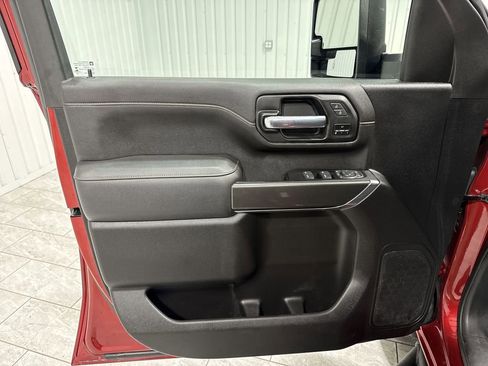 Used 2022 GMC Sierra 2500 AT4 image 23