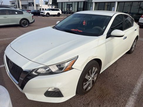 Used 2019 Nissan Altima 2.5 S image 5