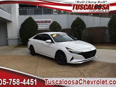 Used 2022 Hyundai Elantra SEL w/ Convenience Package