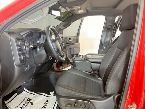 Used 2024 Chevrolet Silverado 2500 Custom w/ Custom Value Package image 24