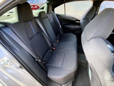 Used 2020 Toyota Corolla SE image 25