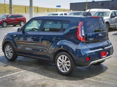Used 2019 Kia Soul + FWD image 6