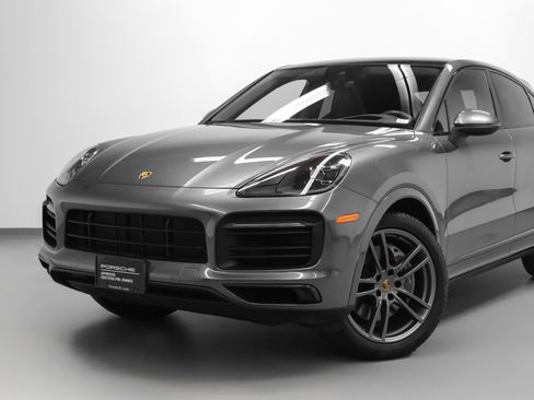 Certified 2022 Porsche Cayenne Coupe AWD/4WD image 7