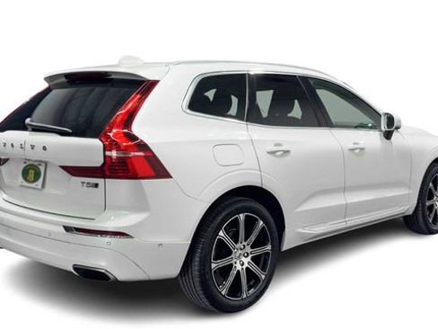 Used 2019 Volvo XC60 T5 Inscription w/ Protection Package AWD/4WD image 2