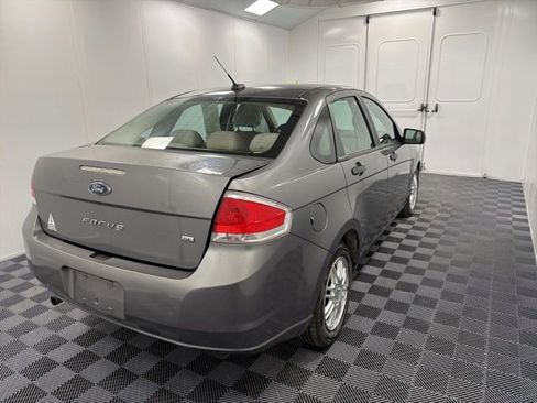 Used 2011 Ford Focus SE w/ 201A Rapid Spec Order Code image 6