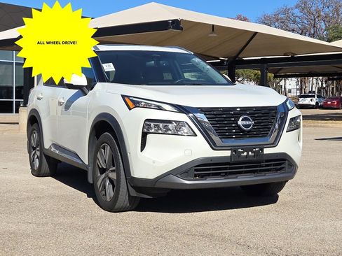 Used 2023 Nissan Rogue SL w/ SL Premium Package image 9