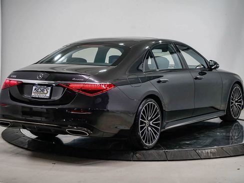 Certified 2023 Mercedes-Benz S 500 4MATIC image 4