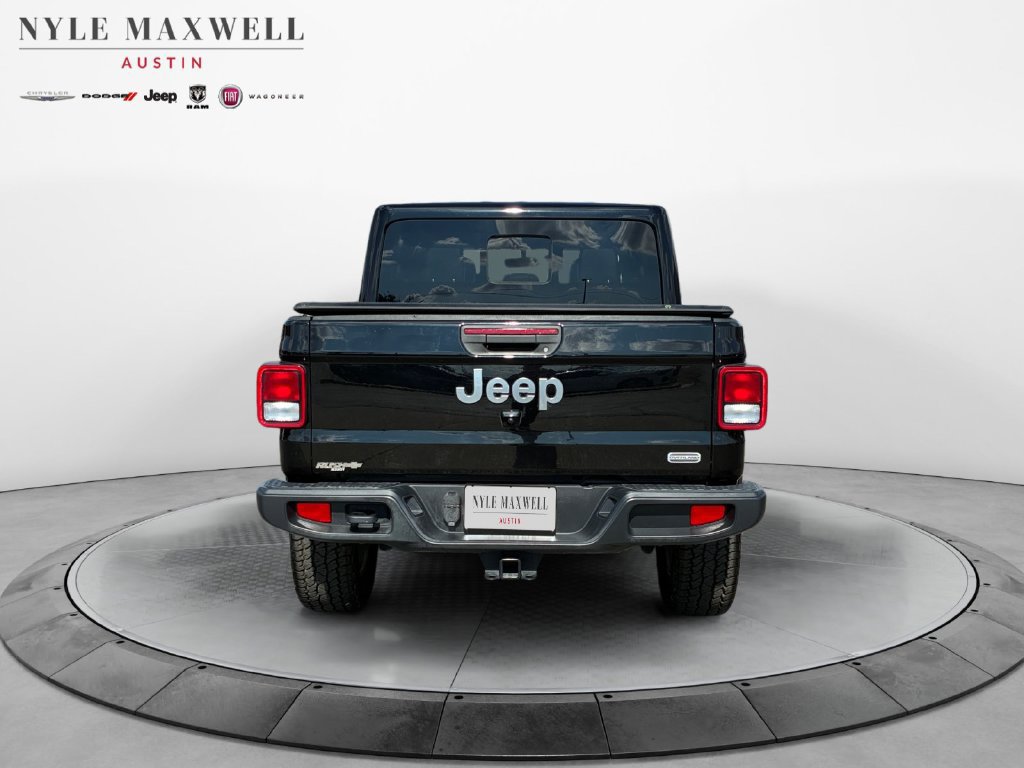Used 2022 Jeep Gladiator Overland w/ Popular Equipment Package AWD/4WD image 15