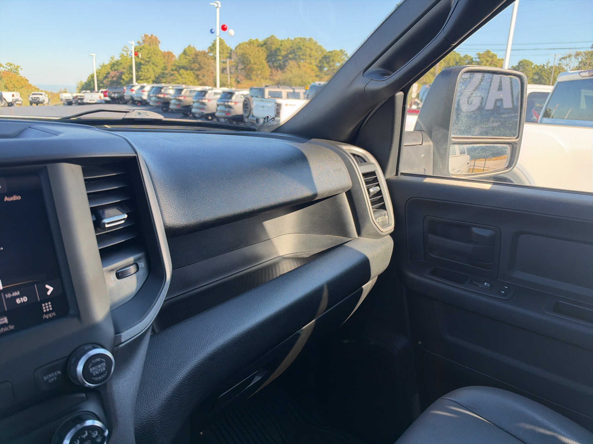 Used 2024 RAM 3500 Tradesman w/ Chrome Appearance Group AWD/4WD image 25