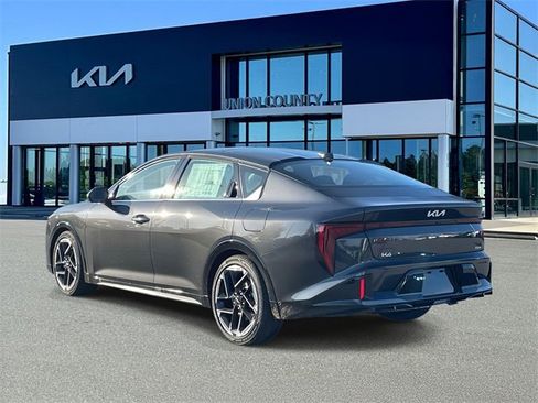 New 2025 Kia K4 GT-Line image 9
