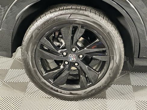 Used 2024 Buick Encore GX Sport Touring image 17