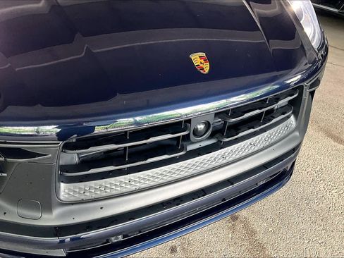 Used 2023 Porsche Macan GTS AWD/4WD image 32