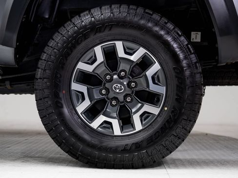 Used 2023 Toyota Tacoma TRD Off-Road AWD/4WD image 29