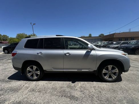 Used 2013 Toyota Highlander Limited AWD/4WD image 24