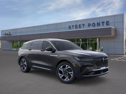 New 2026 Lincoln Nautilus Premier AWD/4WD image 7