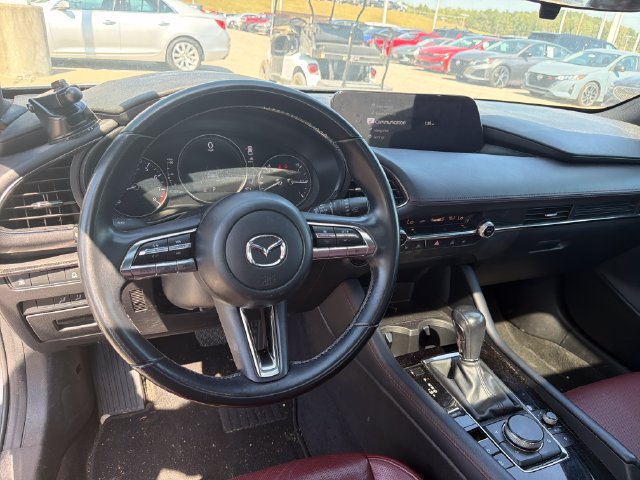 Used 2023 MAZDA MAZDA3 s FWD image 10