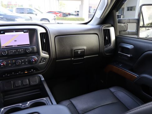 Used 2018 Chevrolet Silverado 3500 LTZ w/ Duramax Plus Package AWD/4WD image 18