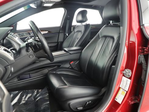 Used 2019 Lincoln MKZ Reserve w/ Reserve Plus Package FWD image 9