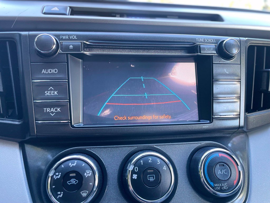 Used 2013 Toyota RAV4 LE AWD/4WD image 17